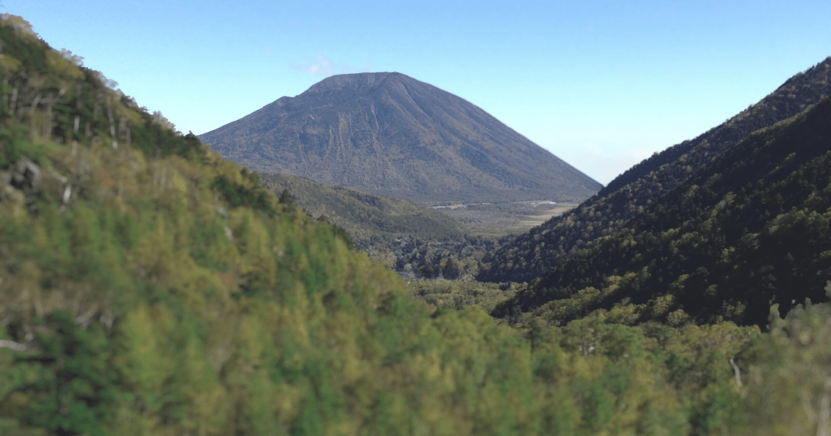心に響く歌と重なる、勇気と希望を抱いて進む山の姿